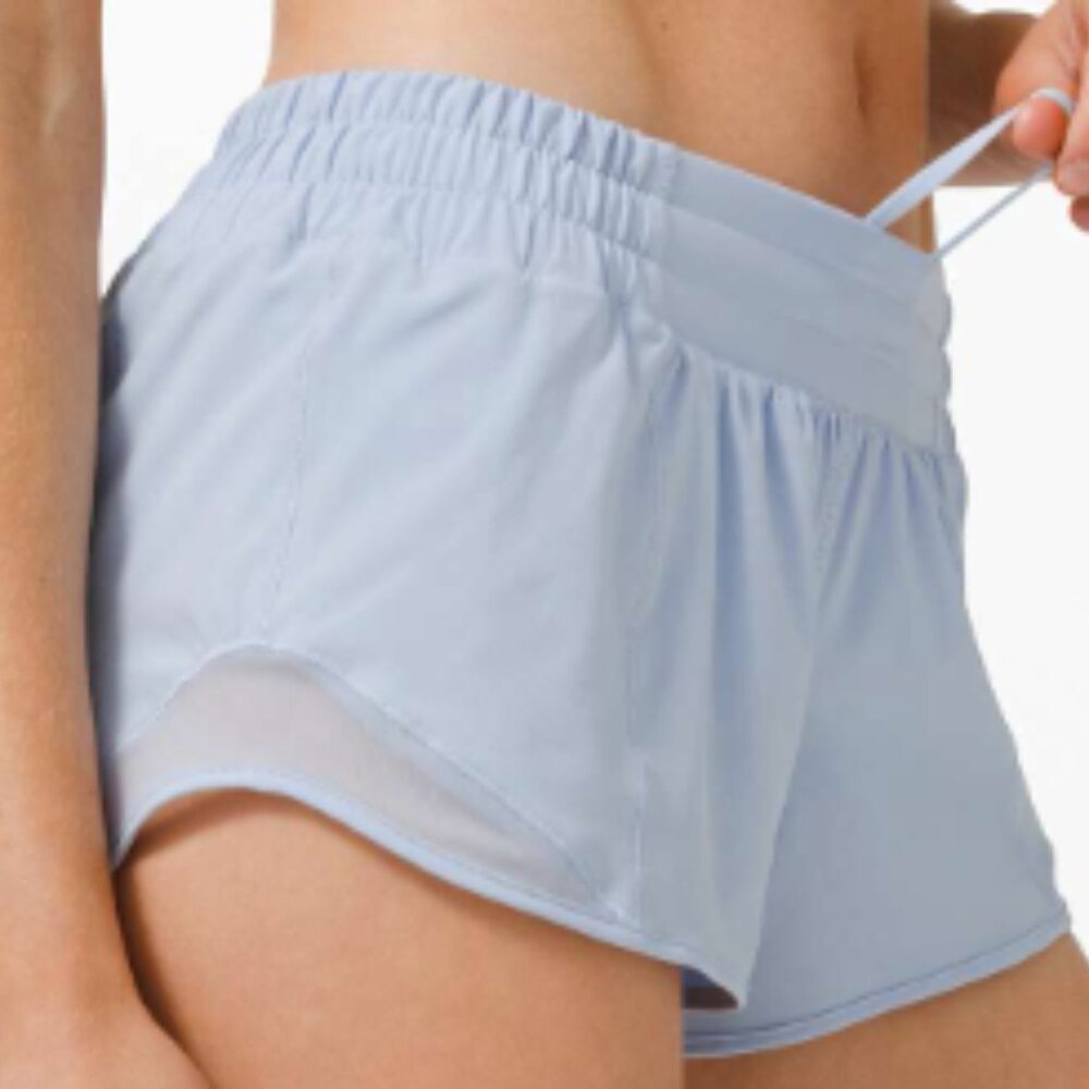 (6261) LULULEMON Hotty Hot High-Rise Lined Short 2.5" in Sz 6 *Loved *Blue linen - Picture 3 of 8